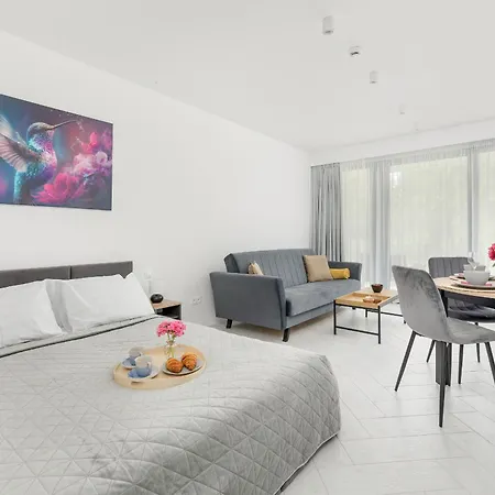 Apartment Sea&lake Luxurious With Parking By Renters