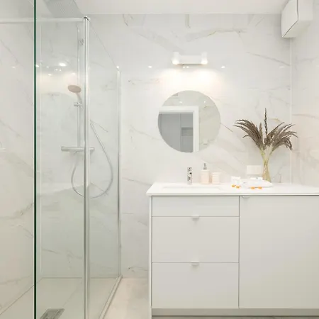 Apartment Sea&lake Luxurious With Parking By Renters *