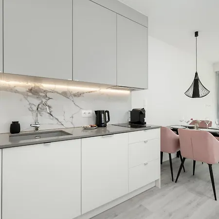 Sea&lake Luxurious With Parking By Renters *