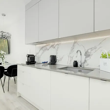 Sea&lake Luxurious With Parking By Renters Apartment Mielno (Koszalin)