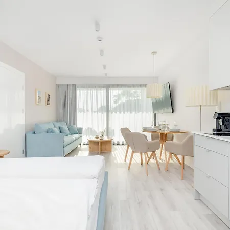 Apartment Sea&lake Luxurious With Parking By Renters