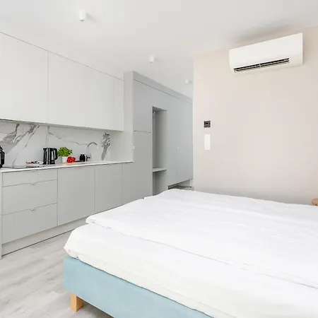 Apartment Sea&lake Luxurious With Parking By Renters *